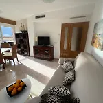 Penthouse-atico With 70m2 Terrace Amazing Views 350 Meters From דירה דניה