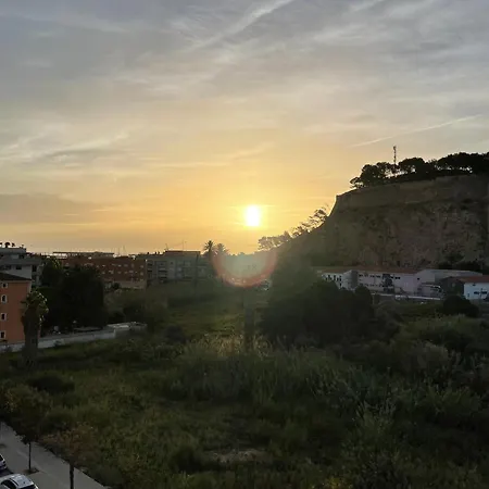Penthouse-atico With 70m2 Terrace Amazing Views 350 Meters From דירה
